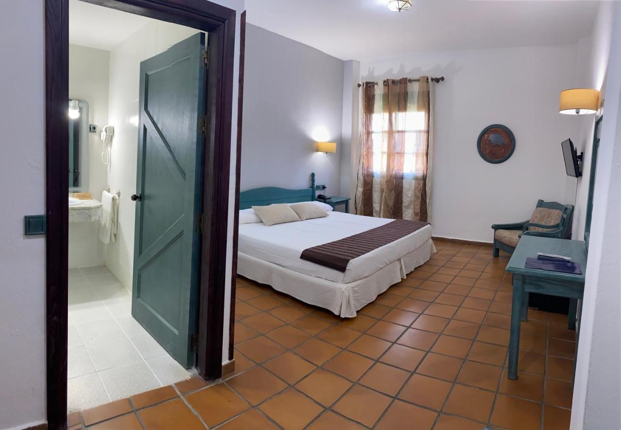 Hotel Αλμάγκρο Εξωτερικό φωτογραφία