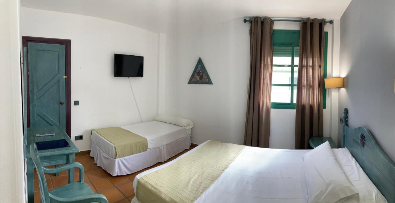 Hotel Αλμάγκρο Εξωτερικό φωτογραφία